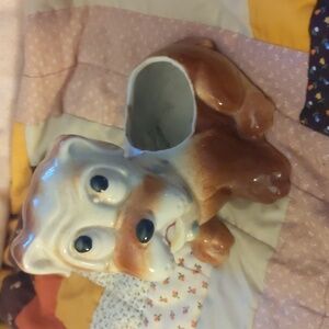 Vintage sad puppy dog eyes planter.